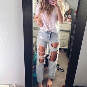 Pretty baby washed blue jeans! Size 00(fit like 0) and straight leg!